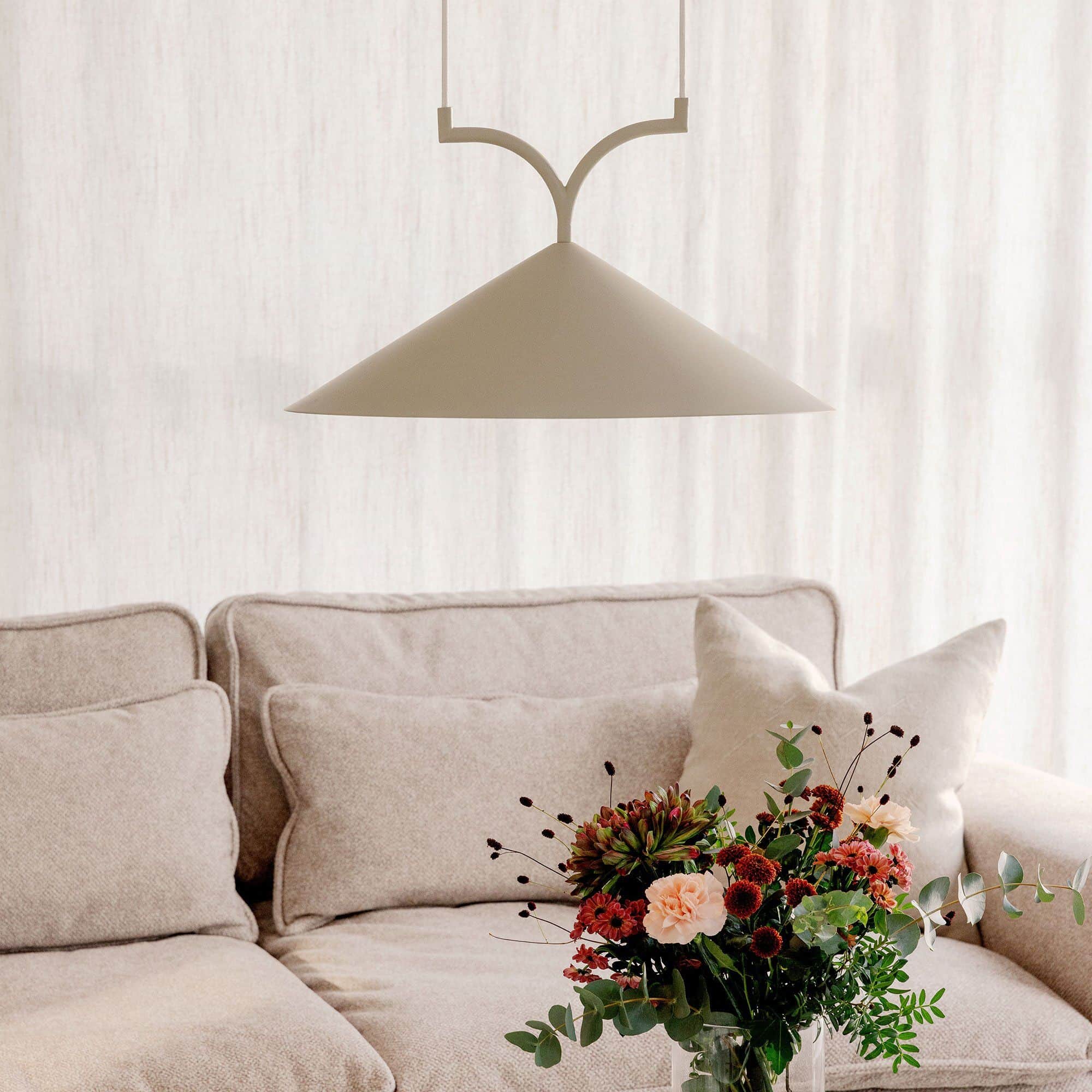 Curve pendel taklampa 50 cm, beige